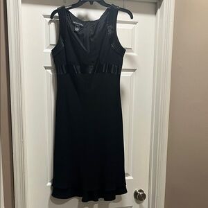 Jones New York Black Sleeveless Midi Dress